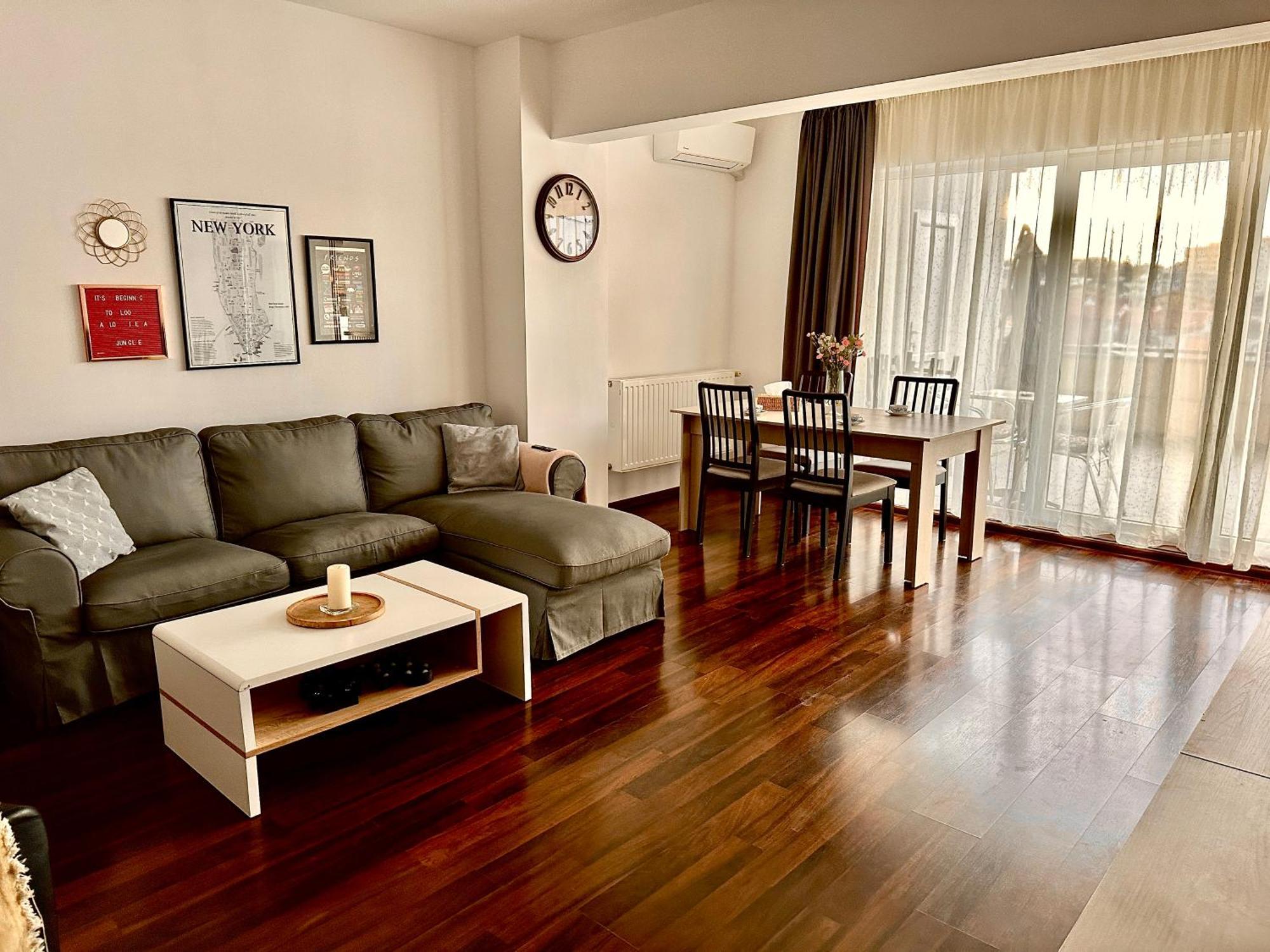 קלוז'-נאפוקה Bonjour Residence With Terrace And Parking מראה חיצוני תמונה